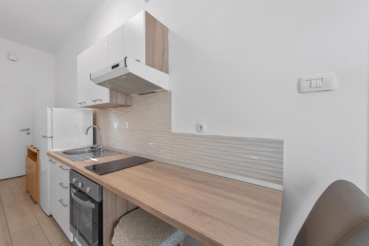 Little Flower City Studio 5 - Rijeka Rent Εξωτερικό φωτογραφία
